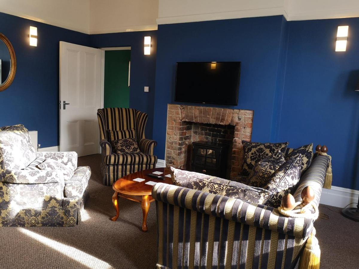 2 Bedroom Apartment At Kent Escapes Short Lets & Serviced Accommodation Kent, Bouverie Escape Folkestone With Wifi Exterior photo